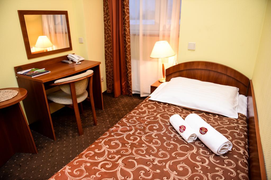 Hotel Wityng Ślesin Værelse billede