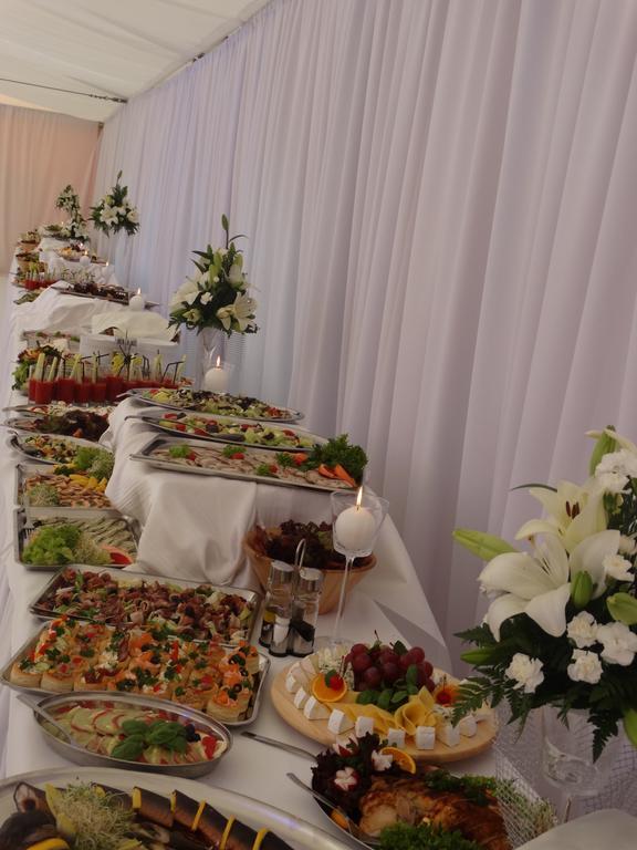 Hotel Wityng Ślesin Eksteriør billede