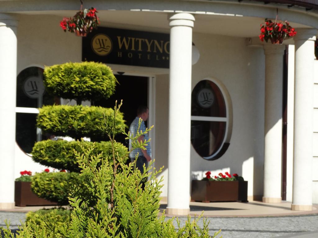 Hotel Wityng Ślesin Eksteriør billede